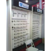 江門市蓬江區(qū)新聰明五金電器制品廠 專業(yè)生產拉手、門碰門吸與插銷塑膠制品